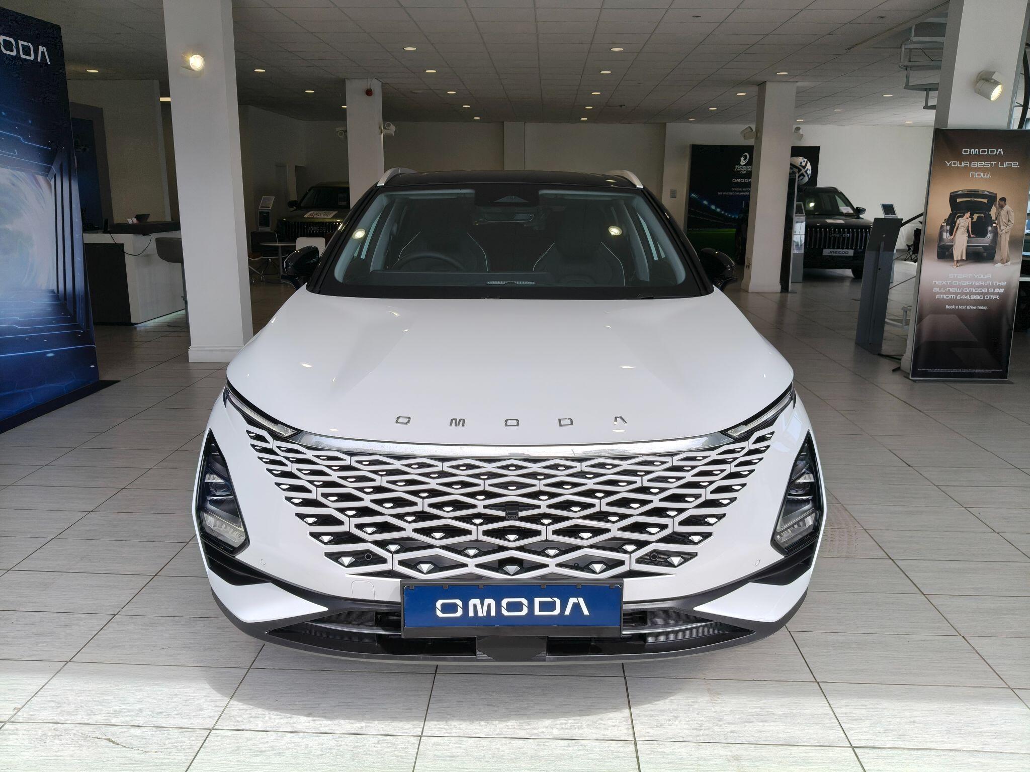 Large vehicle image